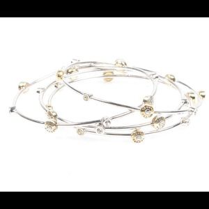 Henri Bendel Bangle Set - EUC!